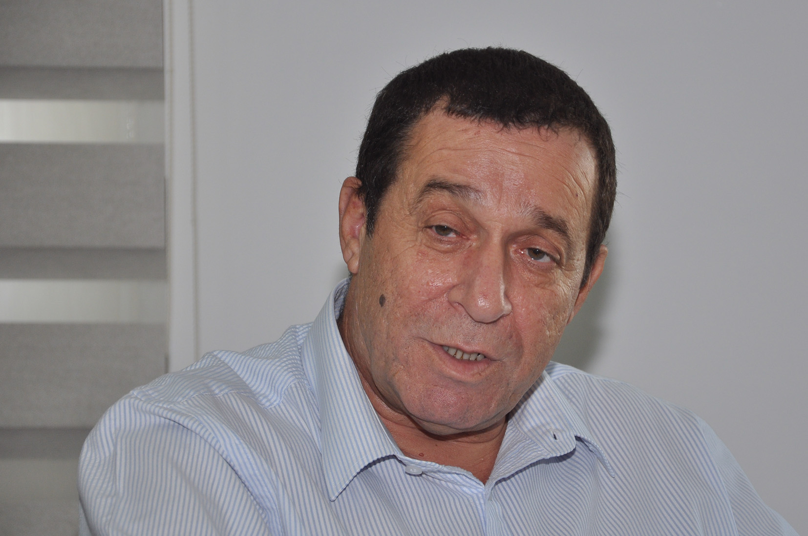 Denktaş: “Görevini yerine getiren polisimizi kutlarım”… Babası Rauf Denktaş’a ceza yazan polisi hatırlattı