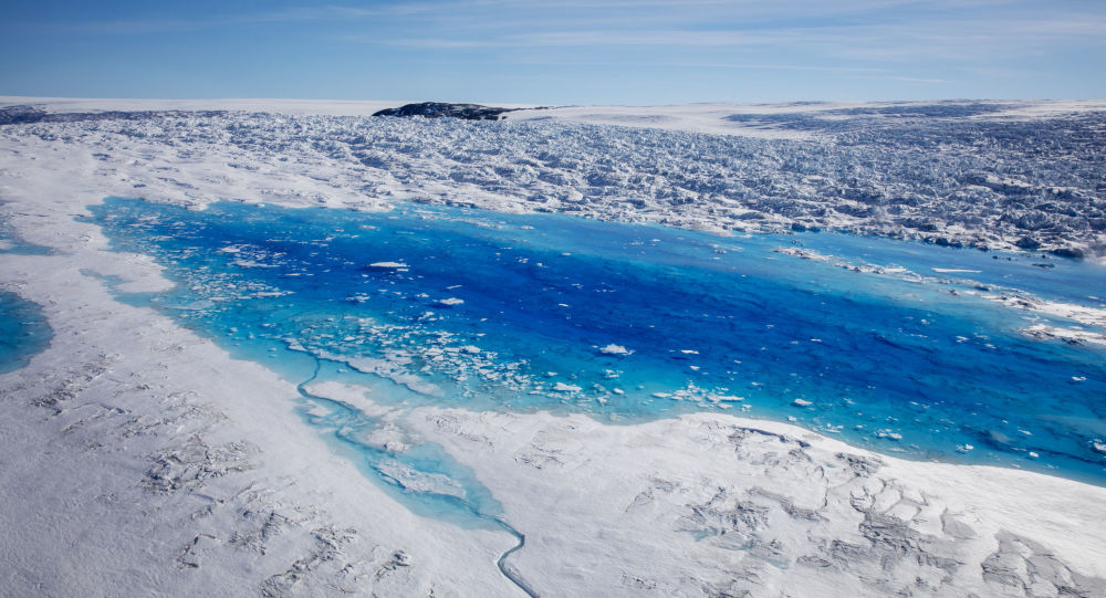 Eriyen buzullar yüz milyonlarca kişiyi yerinden edebilir