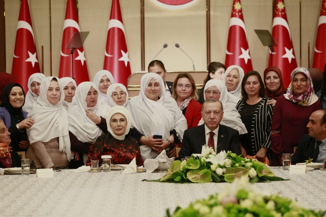 TC Cumhurbaşkanı Erdoğan: Hiç kimsenin sandığın mahremiyetine el uzatmasına izin vermeyiz