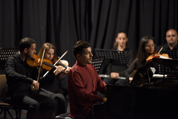 Özel Eğitim Vakfı yararına Oda Orkestrası Konseri verildi