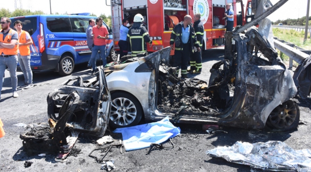 Türkiye'de bayram tatilinde trafik kazaları 73 can aldı