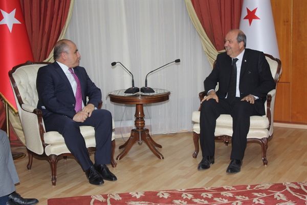 Başbakan Ersin Tatar, Türkiye Cumhuriyeti Lefkoşa Büyükelçisi Ali Murat Başçeri'yi kabul etti