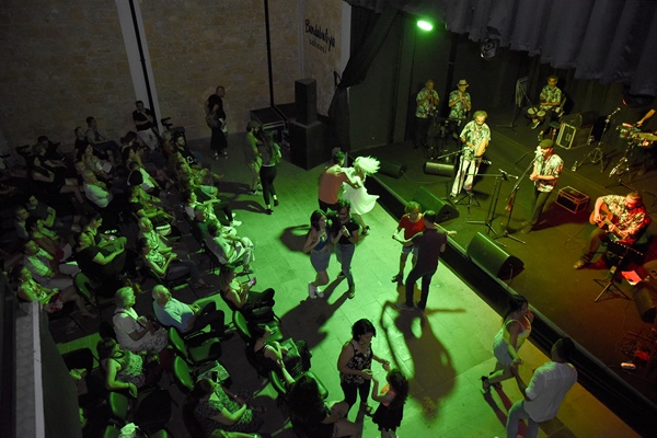 Lefkoşa Surlariçinde “Latin Gecesi” konseri düzenledi