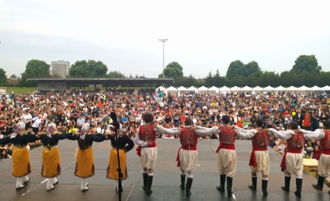 Londra'daki Kıbrıs Türk Festivali, 20 bin kişiyi buluşturdu