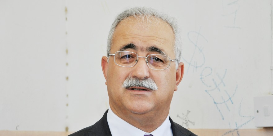 İzcan, Türkiye ile imzalanan “ekonomik protokolün”; Kıbrıs Türk toplumunun “yok edilmesi” anlamına geldiğini savundu