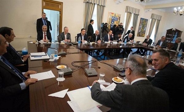 Rum siyasi parti başkanları konseyi’den Akıncı’nın önerisine ret