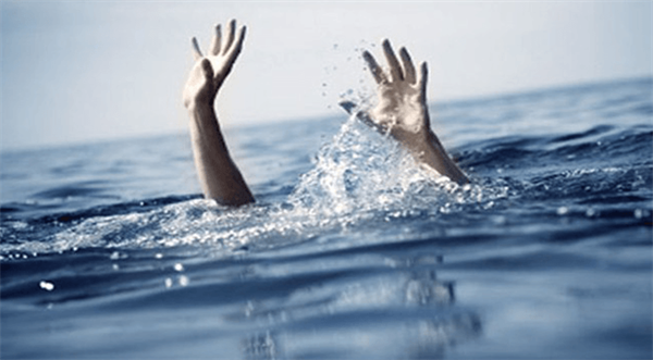 Girne'de bir kişi denizde boğulma tehlikesi geçirdi