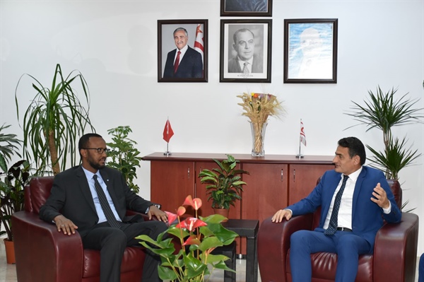 Tarım ve Doğal Kaynaklar Bakanı Dursun Oğuz, Somali Tarım Bakanı Said Hussein Lid ile görüştü
