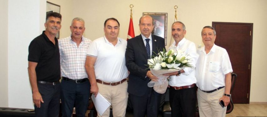 Başbakan Tatar Lefke Türk Spor Kulübü heyetini kabul etti