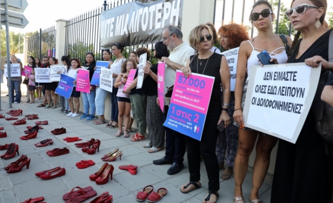 Güneyde cinayete kurban giden kadınlar için protesto