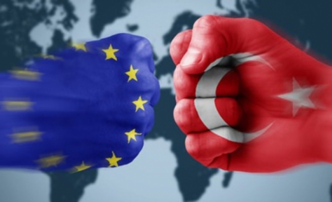 Rum Basını yazdı: AB havlıyor, Türkiye'yi ısırmıyor