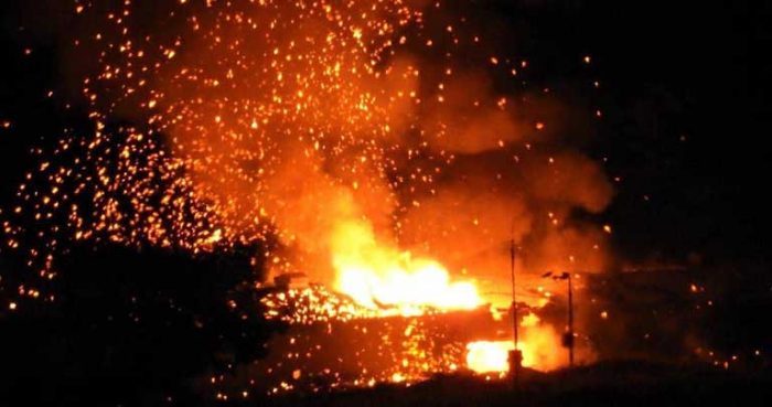 Girne'nin doğusunda cephanelikte yangın ve patlama