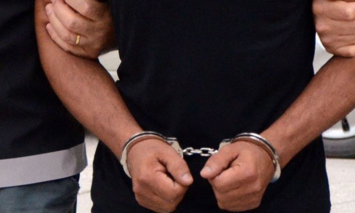Girne'de ikamet izinsiz 3 kişi tutuklandı
