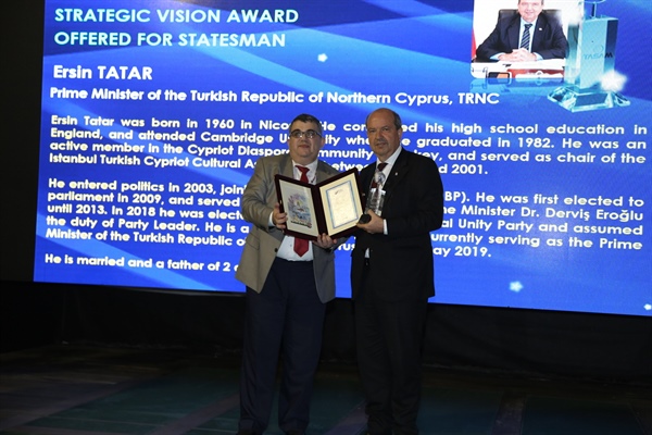 Tatar “Stratejik Vizyon Sahibi Devlet Adamı Ödülü”nü aldı