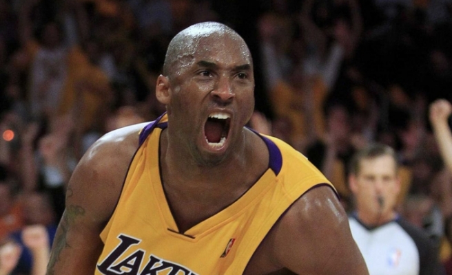 Basketbol dünyası şokta...Kobe Bryant, hayatını kaybetti