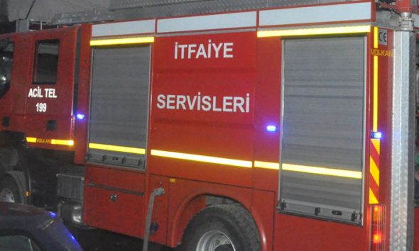 Girne’de ev yangını