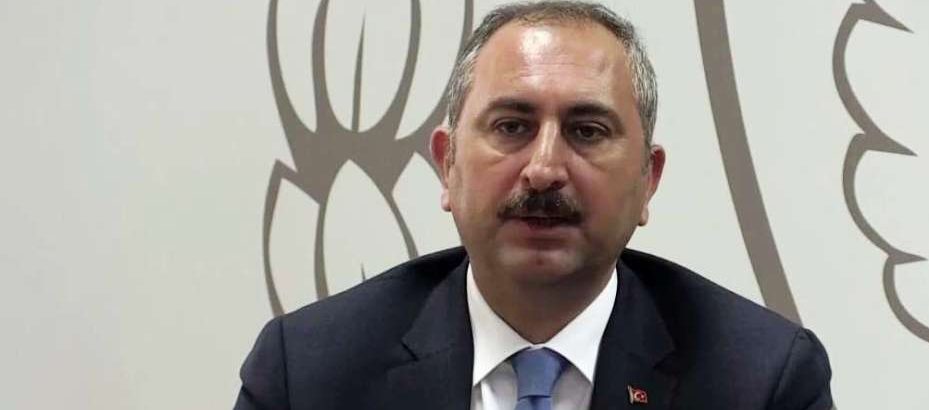 Türkiye Adalet Bakanı:Limasol ve Larnaka’da iki camiye düzenlenen saldırıları kınıyorum