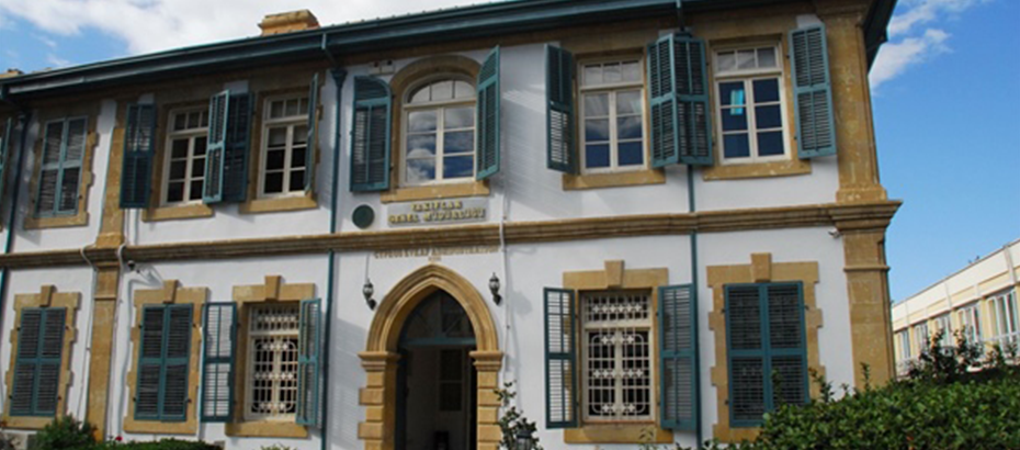 Kıbrıs Vakıflar İdaresi, “Bayraktar Camii’ne yapılan saldırı ve artan camii saldırıları endişe verici”