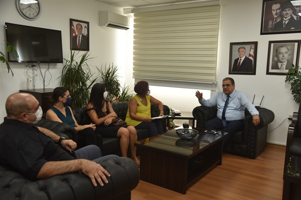 Sucuoğlu, Emete İmge başkanlığındaki Evrensel Hasta Hakları Derneği  Yönetim Kurulu üyelerini kabul etti