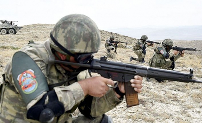 Azerbaycan: Ermenistan Ordusu 550'den fazla asker kaybetti