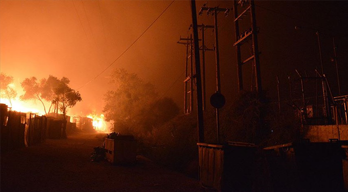 Yunanistan’ın Midilli Adası’ndaki yangın sonrası bölgede OHAL ilan edildi