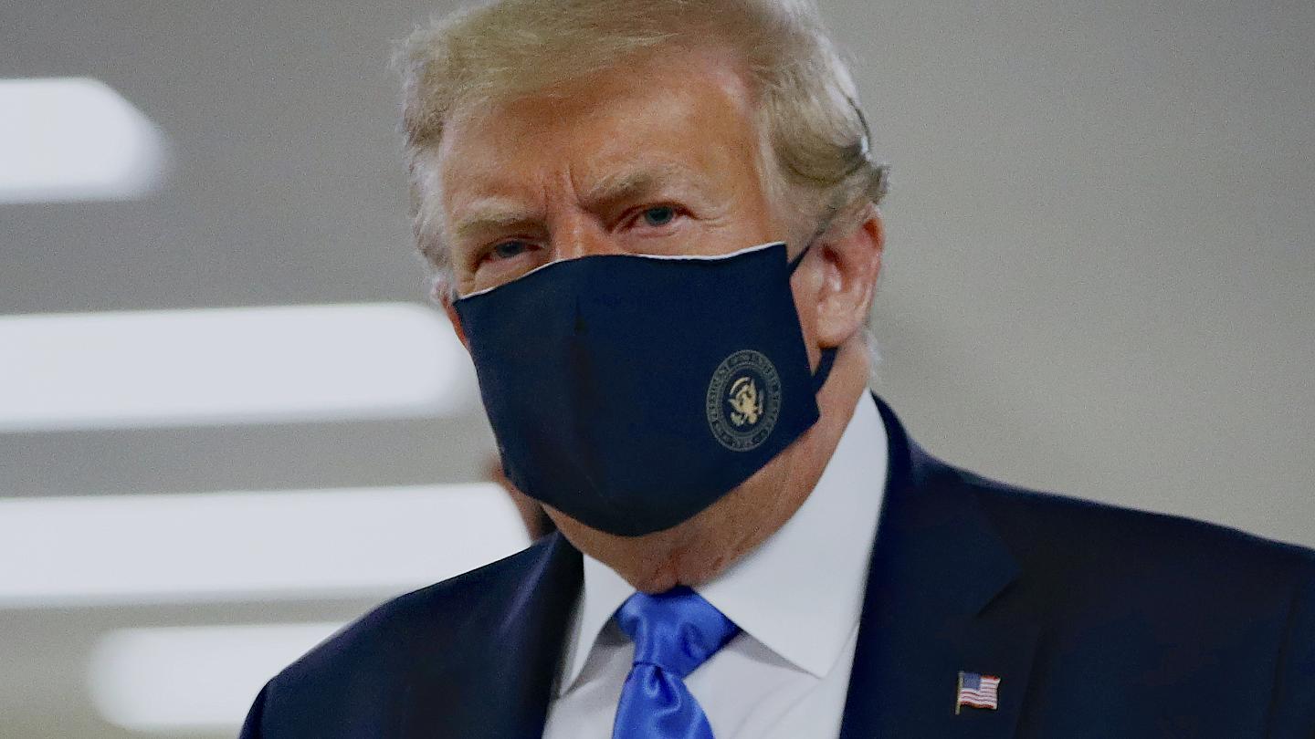 Trump: Maske takan da hastalığa yakalanıyor