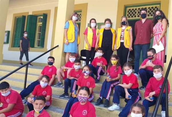 Girne Ada Lions Kulübü ve Girne Leo Kulübü Esentepe İlkokulunda Göz taraması gerçekleştirdi