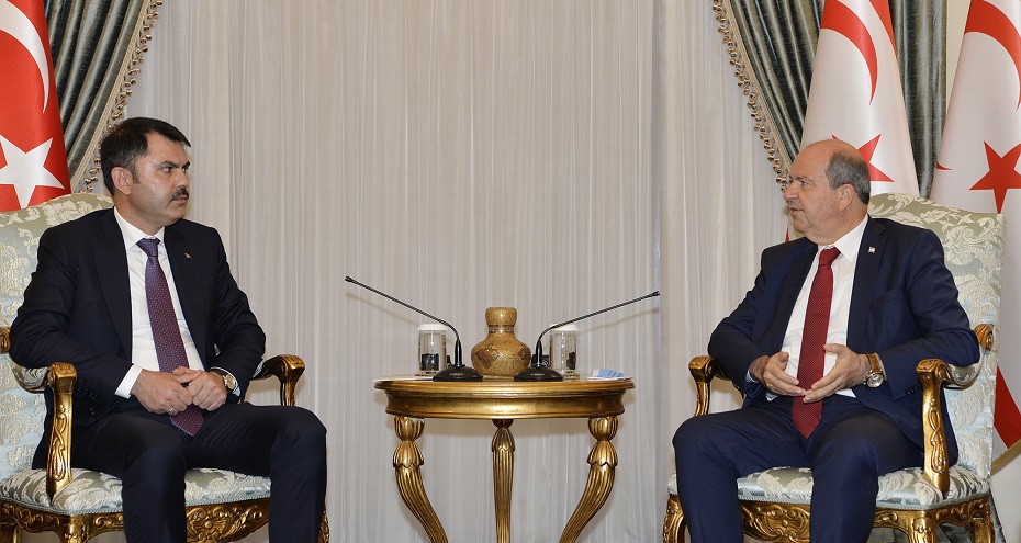 Cumhurbaşkanı Tatar Türkiye’nin Çevre ve Şehircilik Bakanı Kurum’u kabul etti