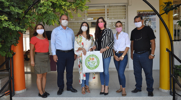 Değirmenlik Belediyesi, bölge okullarına maske dağıttı