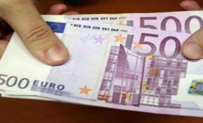 Güney Kıbrıs’ta asgari ücret 870 Euro