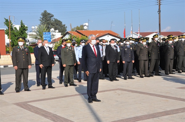 Atatürk, ölümünün 82. Yıldönümünde Güzelyurt’ta anıldı. Atatürk Anıtı önünde tören düzenlendi