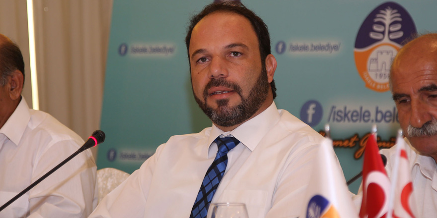 İskele Belediye Başkanı Hasan Sadıkoğlu peşkeş iddialarına yanıt verdi