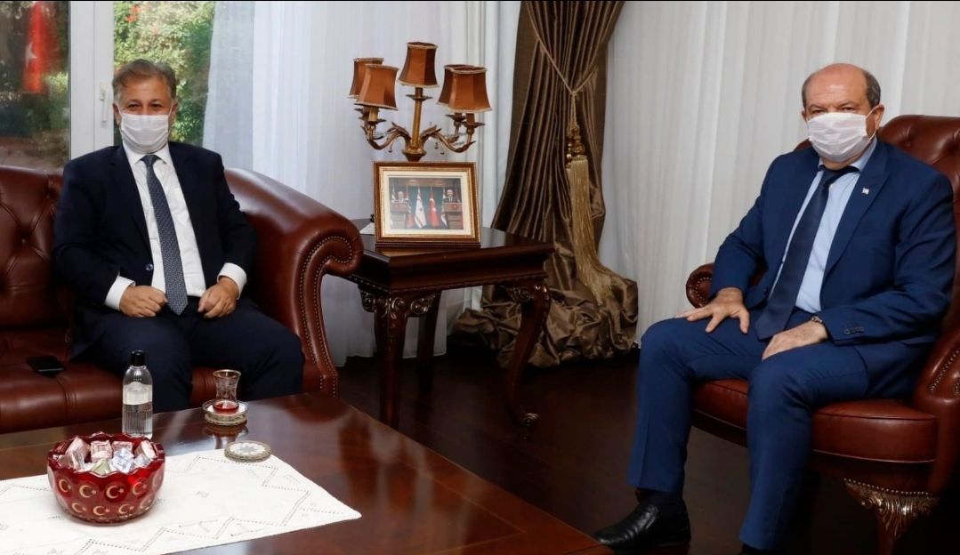 Cumhurbaşkanı Tatar, Bakan Pilli’den sağlık konusundaki gelişmeler hakkında bilgi aldı