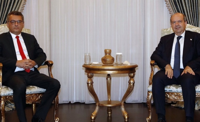 Cumhurbaşkanı Tatar, hükümeti kurma görevini Erhürman’a verdi