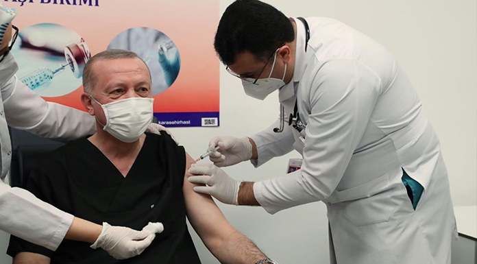 Erdoğan Kovid-19 aşısı yaptırdı