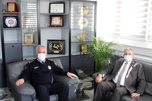 İçişleri Bakanı Evren Polis Teşkilatı’nı tebrik etti
