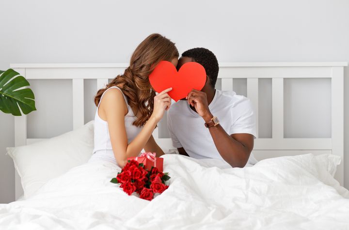 İngiltere’de Sevgililer Günü uyarısı: Romantik ilişki dolandırıcılığı arttı