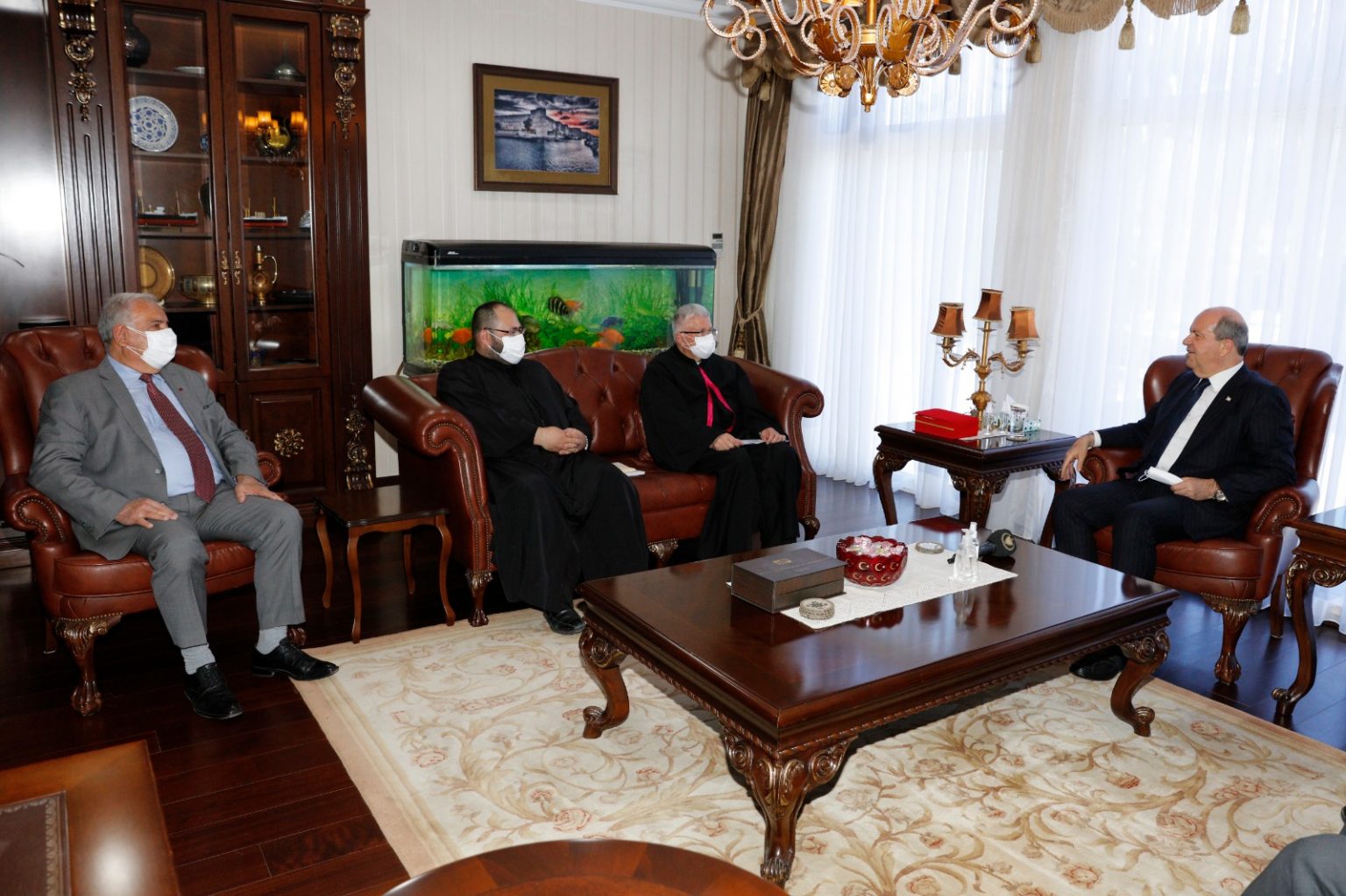 Cumhurbaşkanı Tatar, Maronit din adamlarını kabul etti