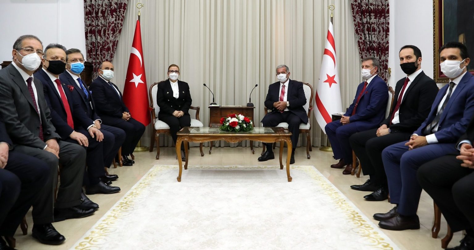 Meclis Başkanı Sennaroğlu, Türkiye Ticaret Bakanı Pekcan’ı kabul etti