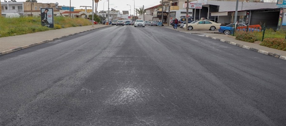 Gazimağusa’da Şht. İbrahim Hasan Caddesi ve Ulus Sokak yeniden asfaltlandı