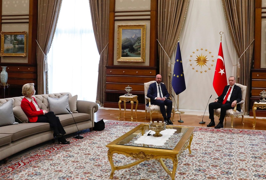 AB başkanlarının ziyaretindeki protokol olayına Avrupa’dan ‘Türkiye’nin suçu yok’ değerlendirmeleri