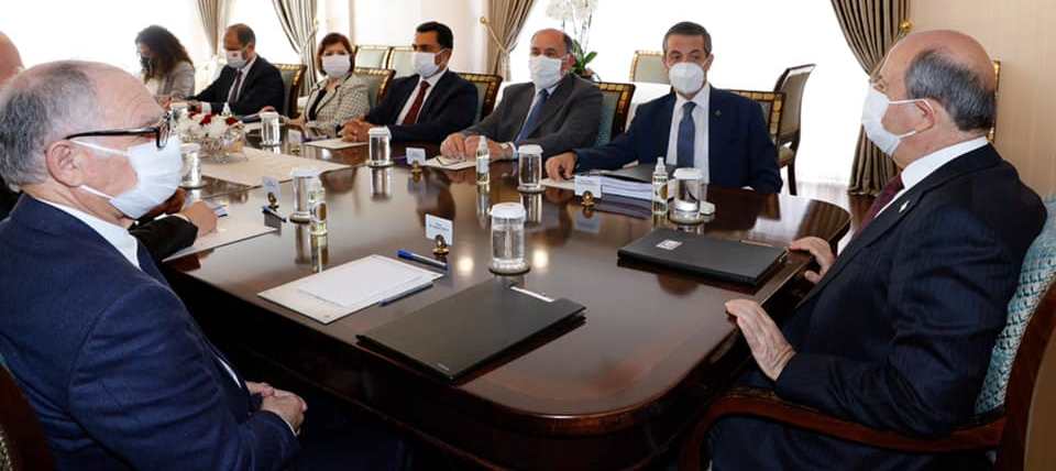 Cumhurbaşkanı Tatar, Ertuğruloğlu ve eski Dışişleri Bakanları ile görüştü