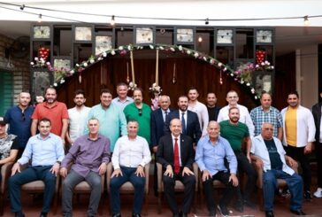 Cumhurbaşkanı Tatar, spor yazarlarıyla öğle yemeğinde bir araya geldi