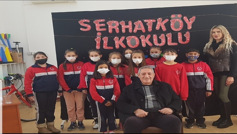 Serhatköy İlkokulu, Cuma günleri “Her şeyi bırak ve oku” etkinliği düzenliyor