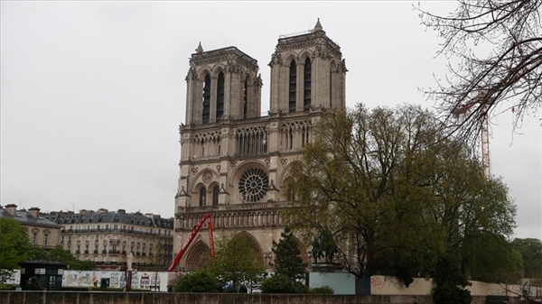 ‘Notre Dame Katedrali’ yangınının üzerinden 3 yıl geçti
