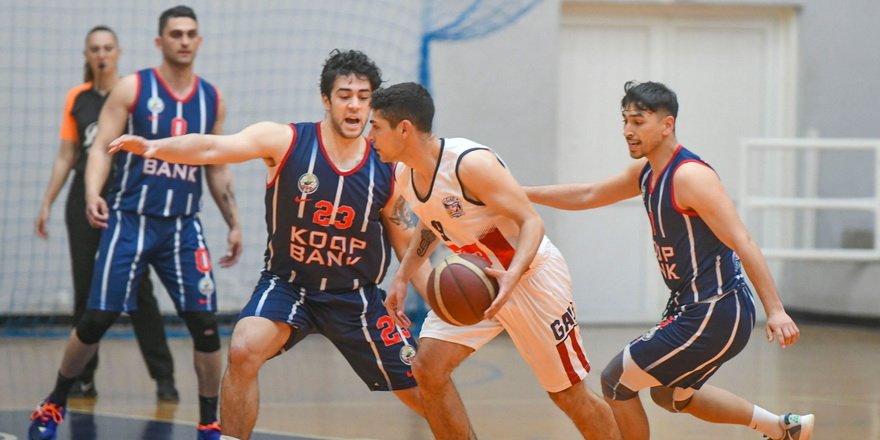 KKTC Basketbol Federasyonu tarafından organize edilen Prolig’de yarı final heyecanı devam ediyor
