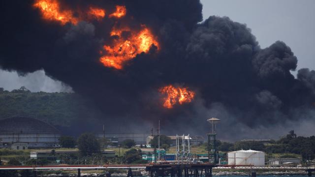 Küba’da petrol tesislerindeki patlamalarda yaralı sayısı 121 oldu