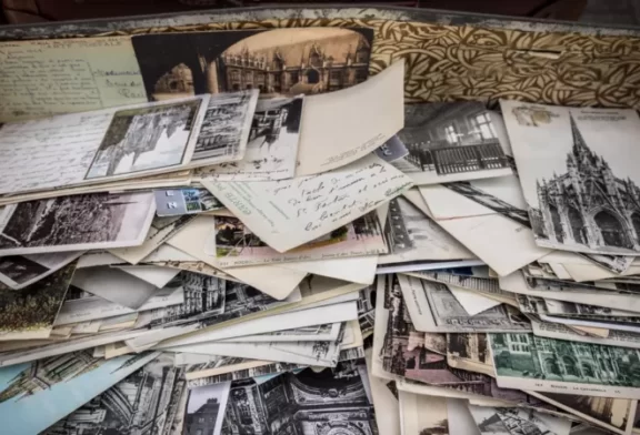 4﻿2 yıl önce gönderilen kartpostal alıcısına yeni ulaştı