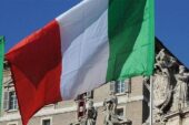 İtalya'da 50'den fazla kişinin katıldığı 'izinsiz partiler' suç sayılacak