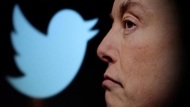 Musk: Apple, Twitter’ı tehdit etti